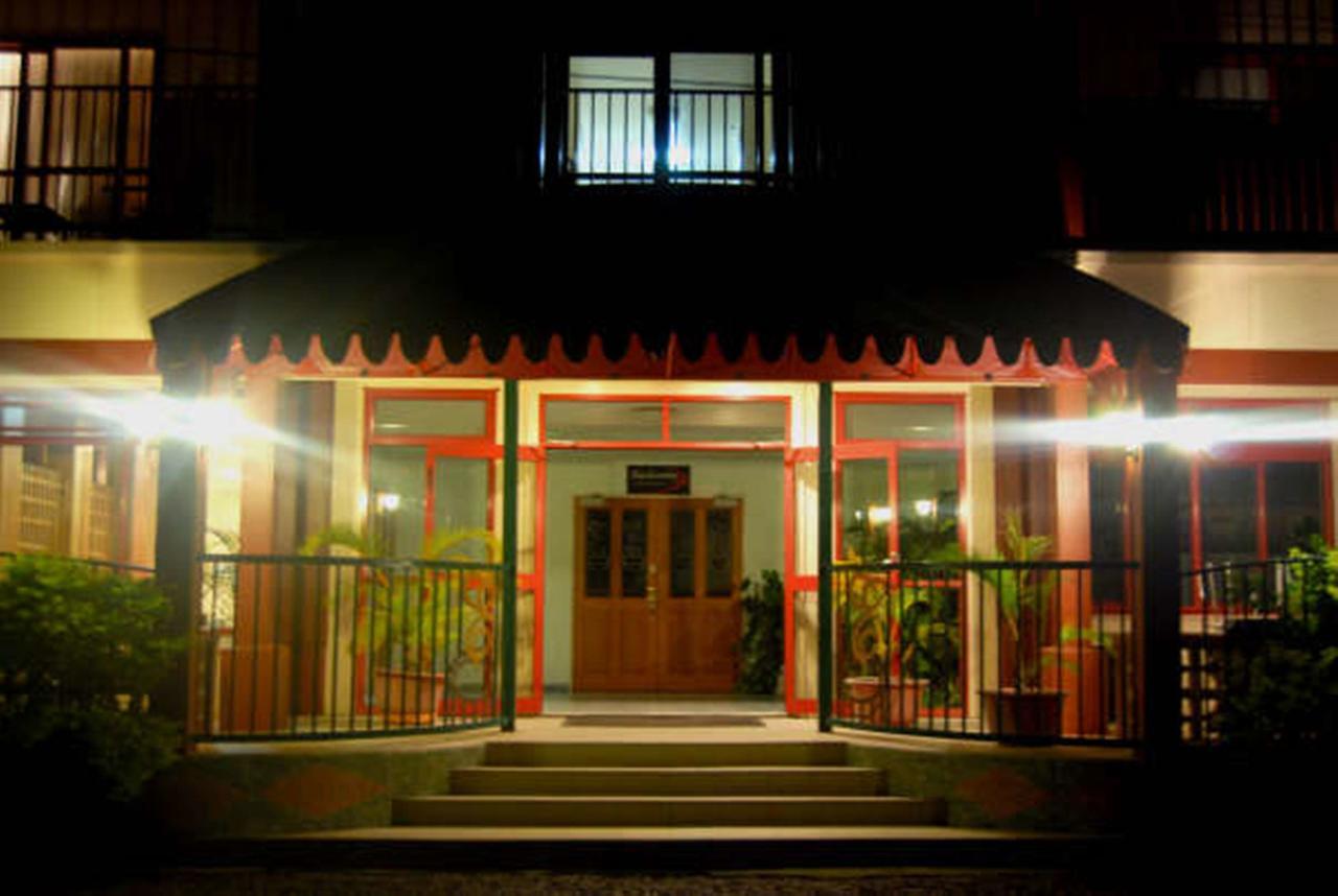 Hotel Elisa Apia Exterior foto